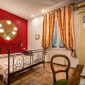 Camera standard con letto king size